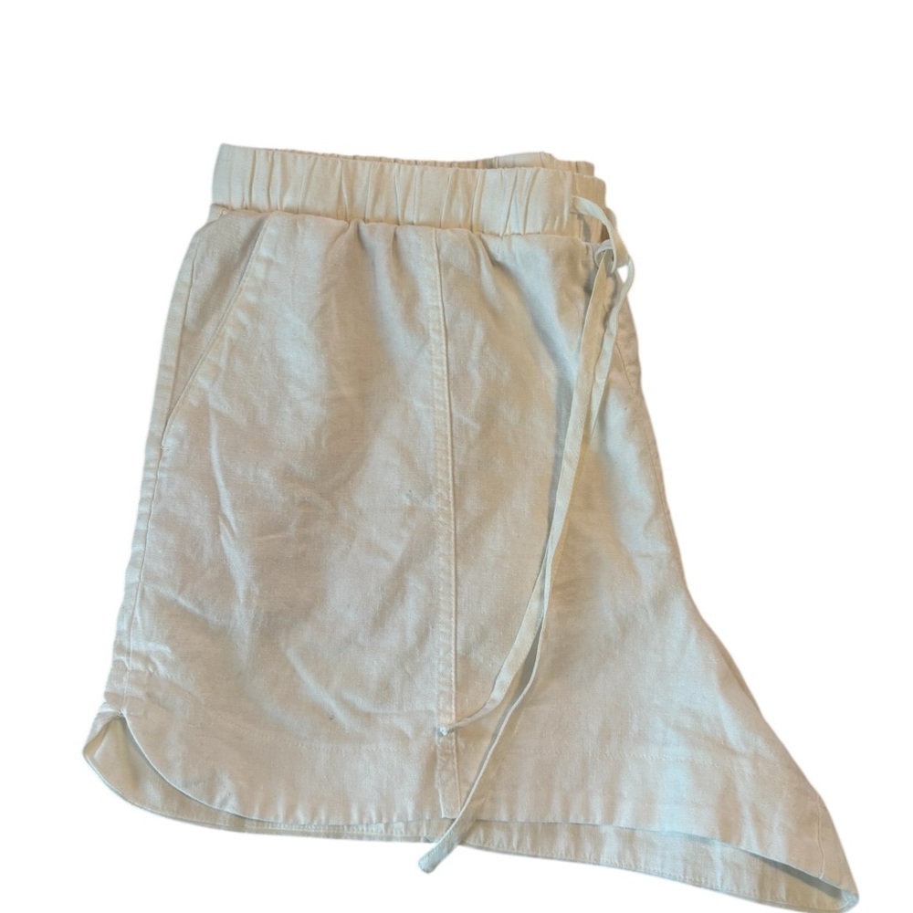Universal Thread Linen White Shorts - Picture 3 of 15